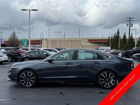 Used 2024 Honda Accord Touring image 8