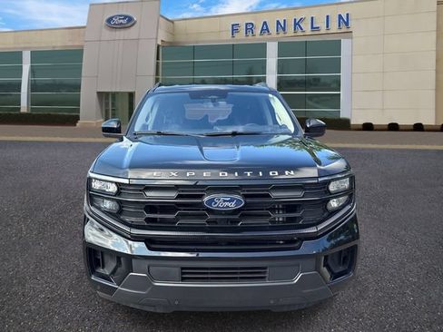 Certified 2025 Ford Expedition Active RWD image 2