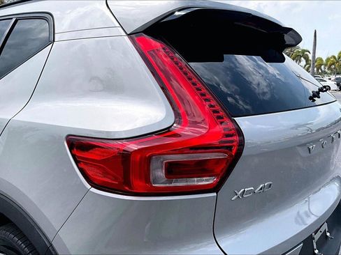 Used 2023 Volvo XC40 B4 Ultimate w/ Protection Package Premier FWD image 23