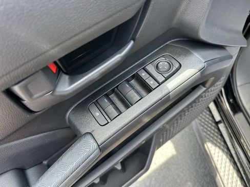 Certified 2025 Toyota 4Runner SR5 AWD/4WD image 16