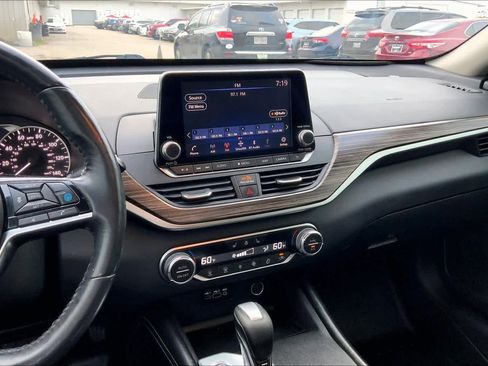 Used 2019 Nissan Altima 2.5 SL FWD image 5