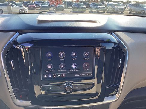 Used 2023 Chevrolet Traverse LS image 11