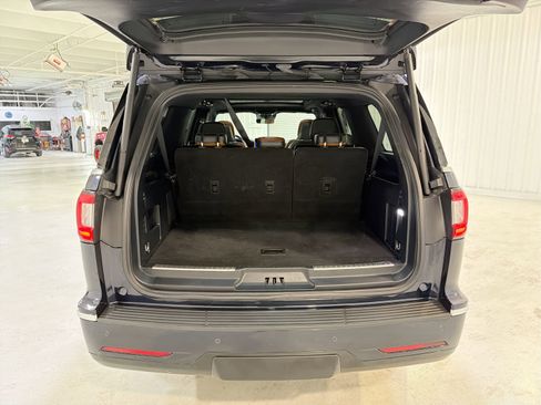 Used 2021 Lincoln Navigator L Reserve image 29
