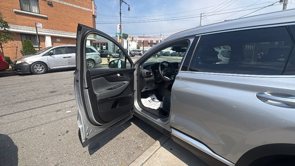 Used 2023 Hyundai Santa Fe SEL w/ Premium Package AWD/4WD image 10