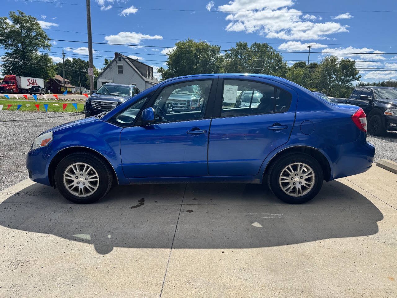 Used 2013 Suzuki SX4 LE FWD image 4