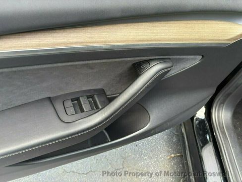 Used 2022 Tesla Model 3 Long Range AWD/4WD image 14