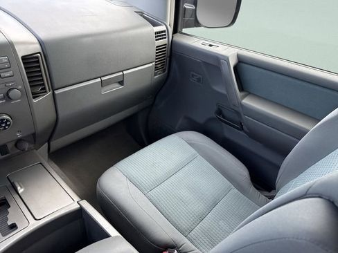 Used 2006 Nissan Titan SE RWD image 23