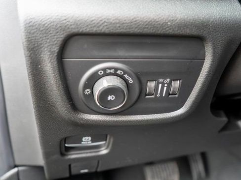 New 2025 Jeep Grand Cherokee Limited w/ Black Appearance Package image 17