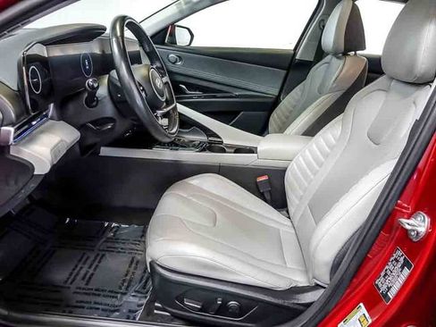 Used 2024 Hyundai Elantra Limited FWD image 12