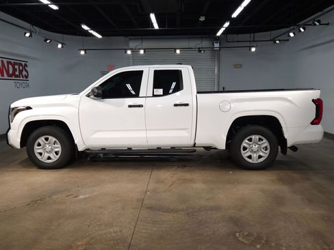 New 2026 Toyota Tundra SR image 4