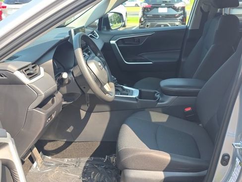 Used 2025 Toyota RAV4 LE AWD/4WD image 26