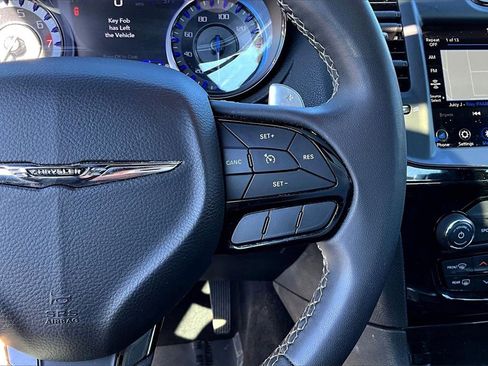 Used 2023 Chrysler 300 S image 18