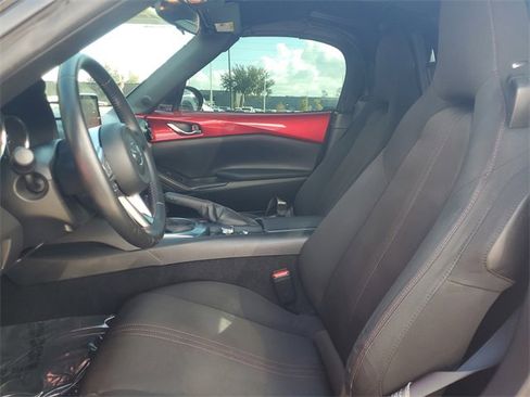 Used 2016 MAZDA MX-5 Miata Club image 12