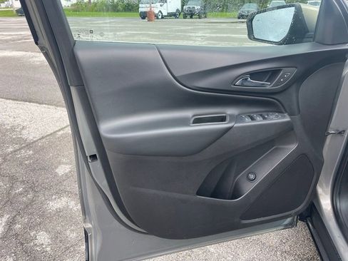 Used 2019 Chevrolet Equinox LT FWD image 14