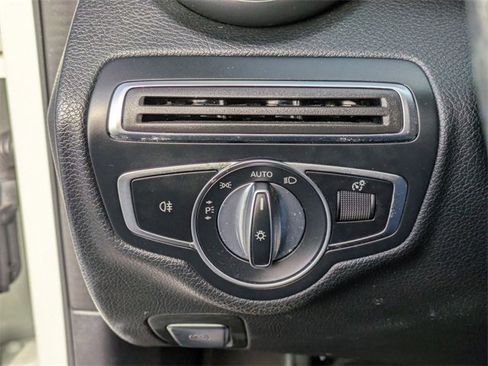 Used 2018 Mercedes-Benz C 300 4MATIC Sedan image 19