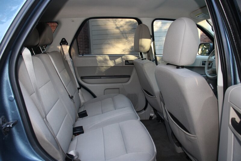 Used 2011 Ford Escape 2WD Hybrid image 6