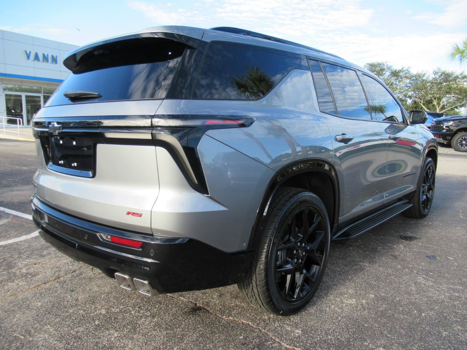 Used 2026 Chevrolet Traverse RS FWD image 6