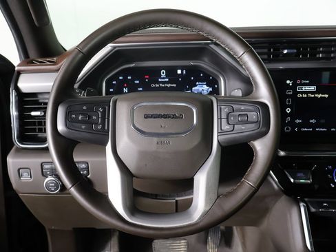 Used 2023 GMC Sierra 1500 Denali w/ Denali Reserve Package AWD/4WD image 44