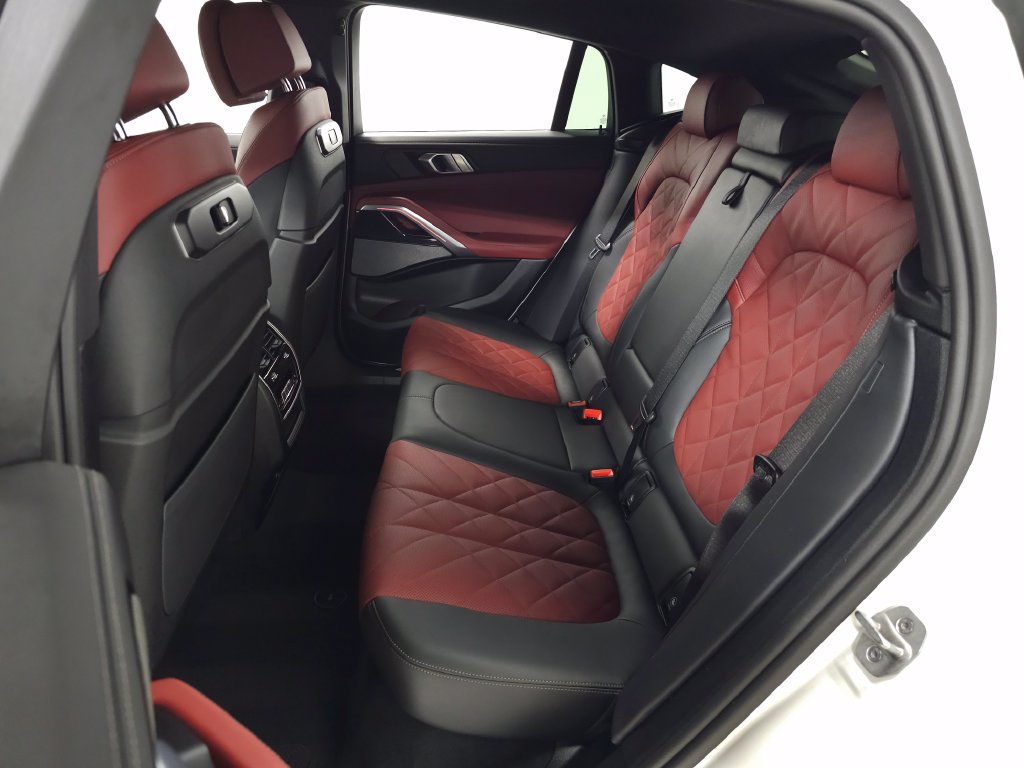 Used 2026 BMW X6 xDrive40i AWD/4WD image 40