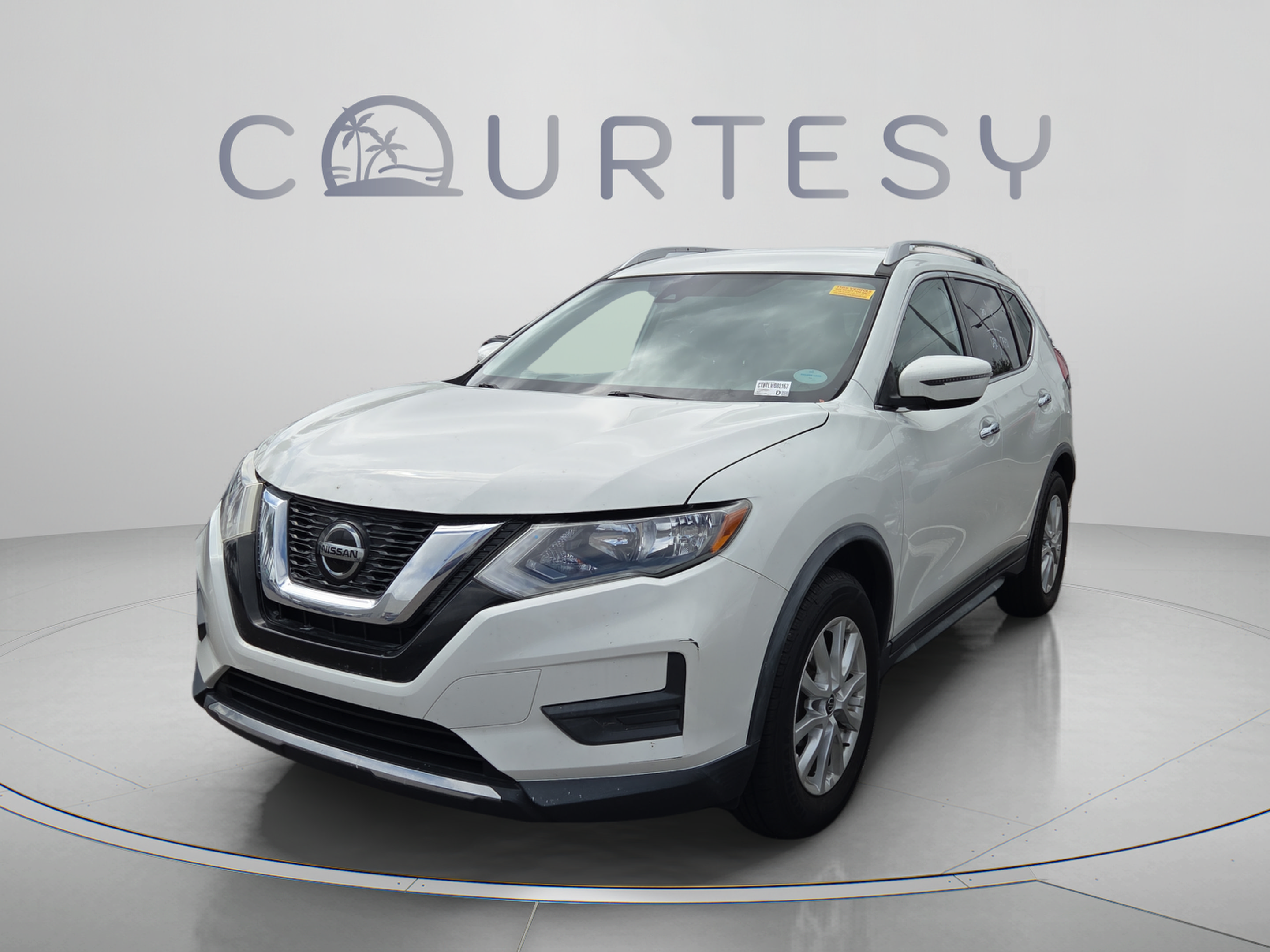 Used 2020 Nissan Rogue SV FWD image 1