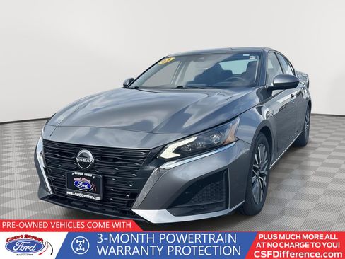 Used 2023 Nissan Altima 2.5 SV image 1