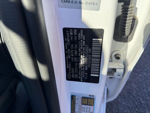 Used 2025 Hyundai Elantra Limited image 30