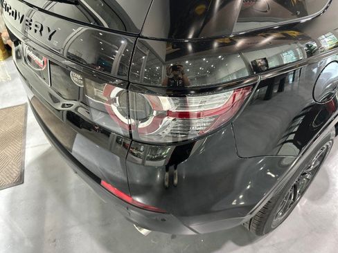 Used 2019 Land Rover Discovery Sport HSE AWD/4WD image 28