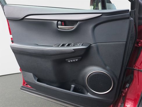 Used 2018 Lexus NX 300h AWD image 32