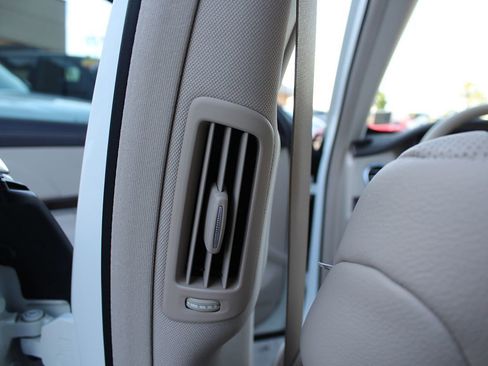 Used 2019 Mercedes-Benz S 450 Sedan image 30