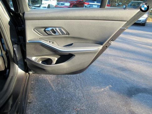 Used 2020 BMW 330i xDrive Sedan w/ Convenience Package image 21