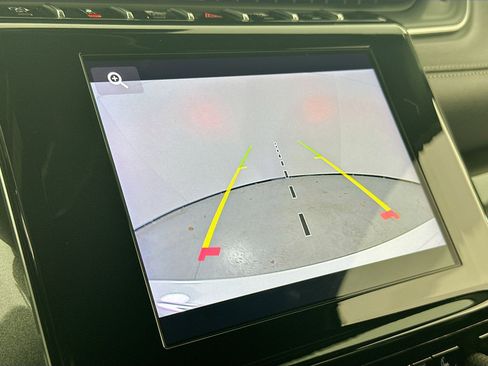 Used 2023 Jeep Grand Cherokee Altitude image 13