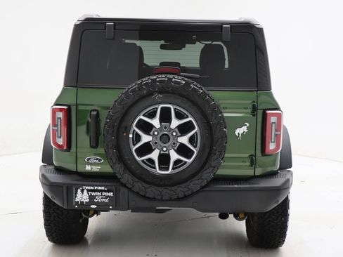 Used 2025 Ford Bronco Badlands image 8