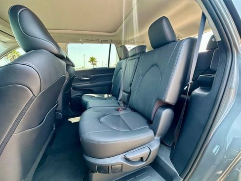 New 2026 Toyota Grand Highlander FWD image 10