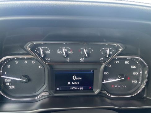 Used 2020 GMC Sierra 1500 SLE w/ SLE Value Package image 23