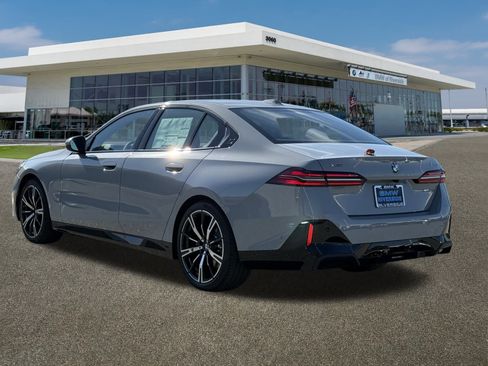 New 2026 BMW 530i xDrive w/ M Sport Package image 8