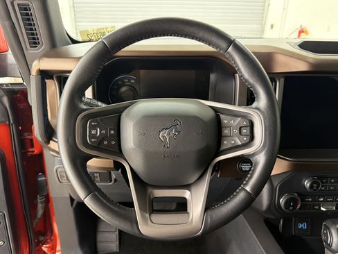 Used 2022 Ford Bronco Outer Banks AWD/4WD image 11