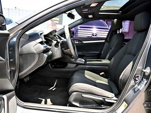 Used 2018 Honda Civic EX image 15