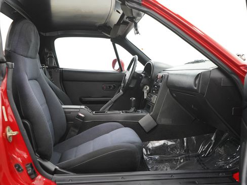 Used 1991 MAZDA MX-5 Miata RWD image 11