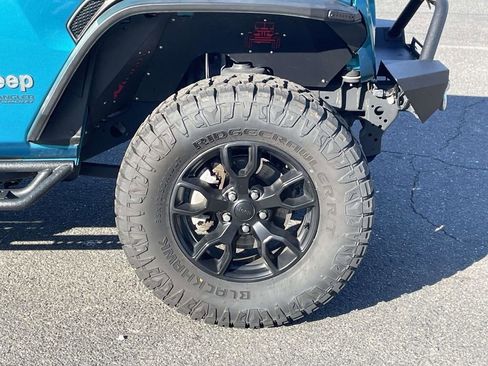 Used 2020 Jeep Wrangler Sport image 13