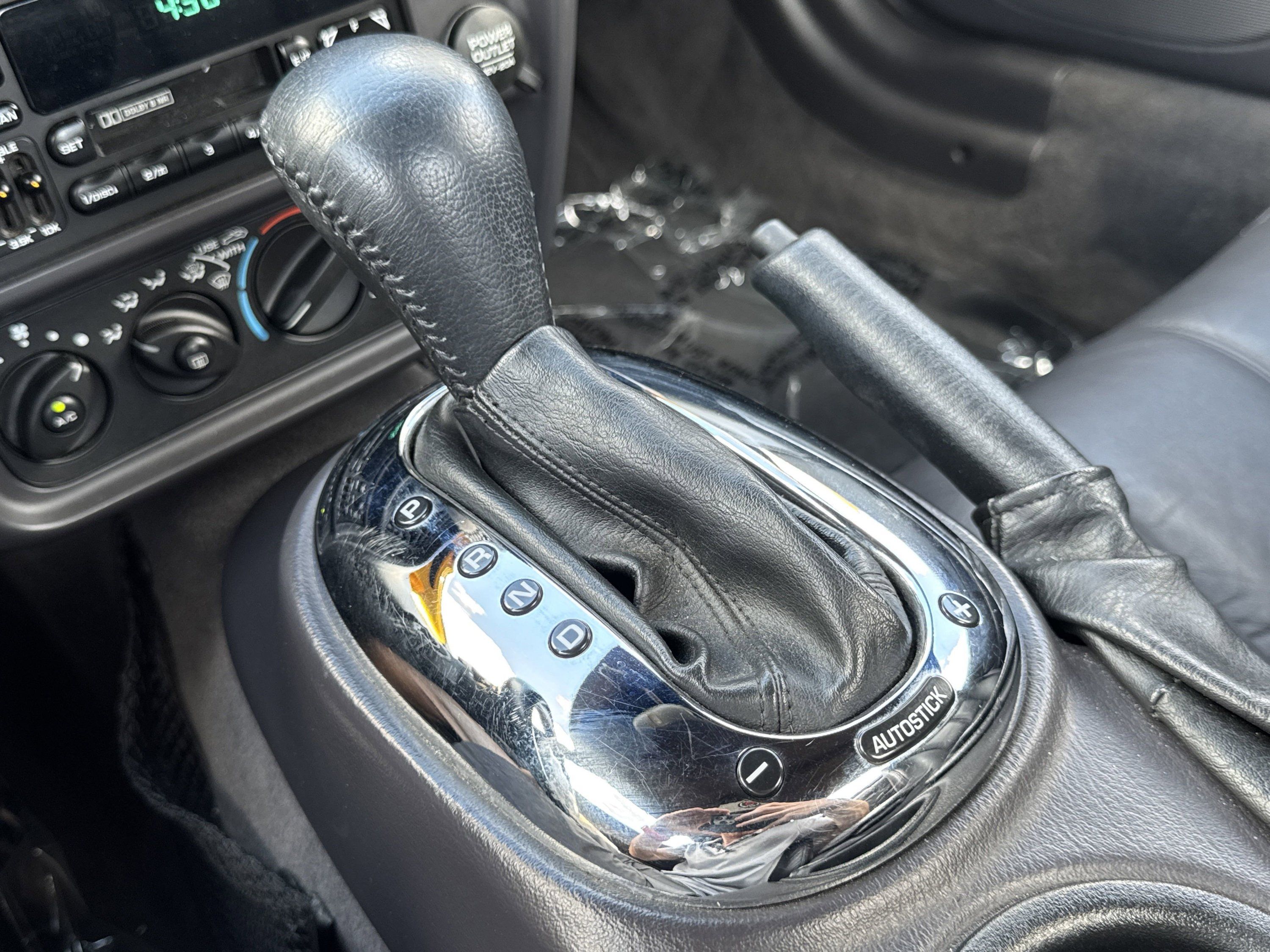 Used 2002 Chrysler Prowler RWD image 73