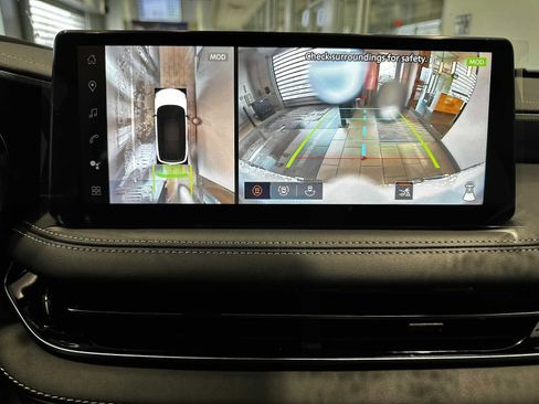 New 2026 INFINITI QX60 Luxe image 21