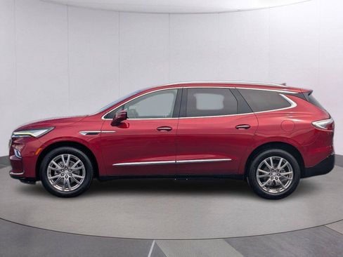 Used 2023 Buick Enclave Premium w/ Experience Buick Package FWD image 2