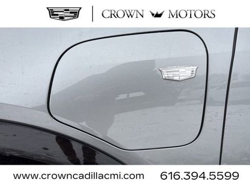 New 2026 Cadillac Optiq Luxury 1 image 5