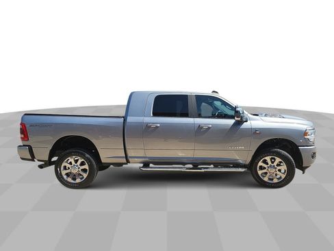 Used 2024 RAM 2500 Laramie w/ Sport Appearance Package AWD/4WD image 9