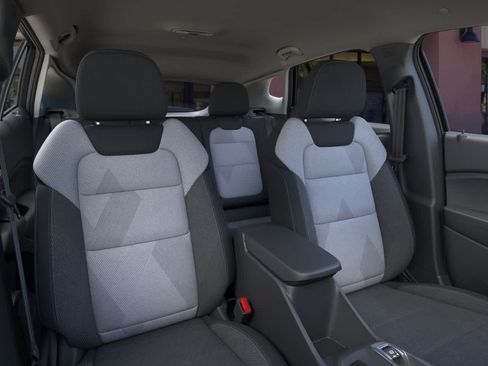 New 2026 Chevrolet Trax LS w/ LS Convenience Package FWD image 16
