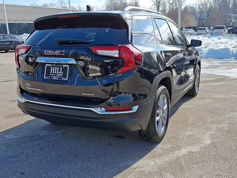 Certified 2022 GMC Terrain SLT w/ Tech Package image 8