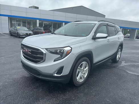 Used 2021 GMC Terrain SLE w/ Driver Convenience Package AWD/4WD image 8