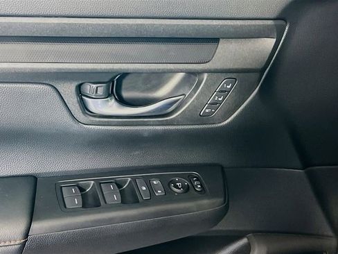 Used 2025 Honda CR-V Sport-L image 11