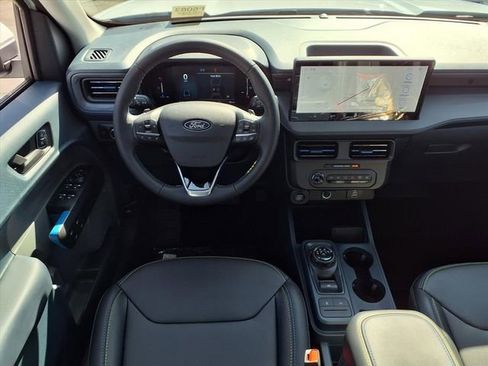 New 2025 Ford Maverick Lobo image 6