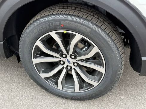 New 2026 Ford Explorer ST-Line image 9